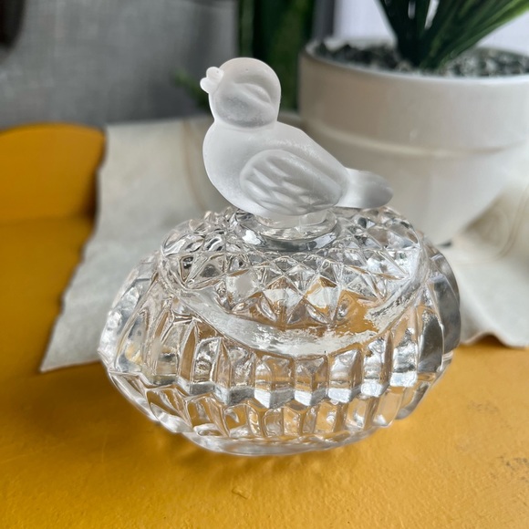 Vintage Trinket Box Frosted Glass Bird Egg Shaped Bowl - Picture 3 of 5